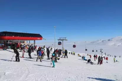 Cappadocia Tour: Erciyes Mountain Ski Tour from Cappadocia