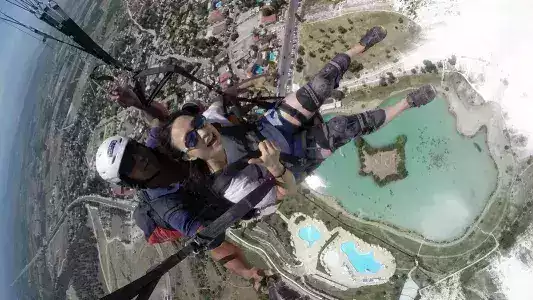 パムッカレ パラグライディング ツアー